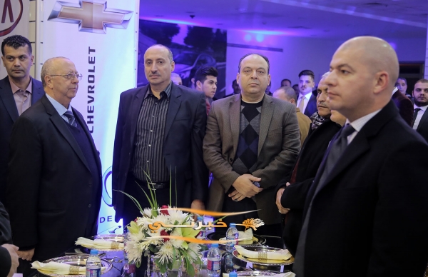 العين عيسى مراد يفتتح اكبر تجمع لمكاتب تأجير السيارات - صور