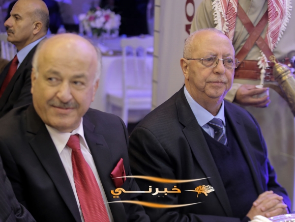 العين عيسى مراد يفتتح اكبر تجمع لمكاتب تأجير السيارات - صور