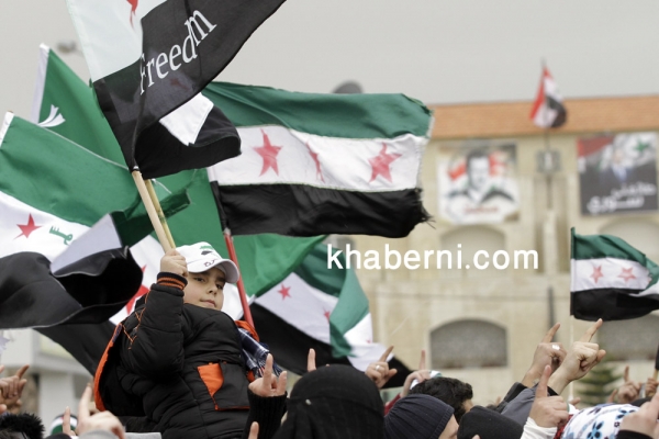 اعتصام السوريين :"مية ميتين.. منحيي أبو حسين" - صور