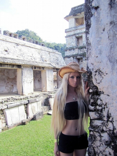 شاهدوا صور "باربي" العالم الحقيقية