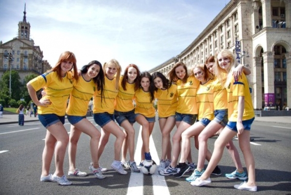 الأوكرانيات فخورات بجمالهن - صور