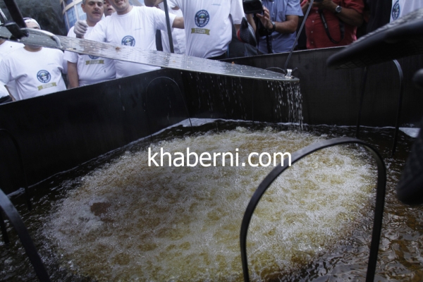 شاهدوا صور أكبر قرص فلافل