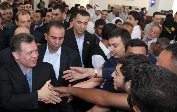 الملك يفتتح مسجد الهمشري - فيديو وصور