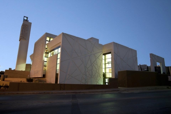 الملك يفتتح مسجد الهمشري - فيديو وصور