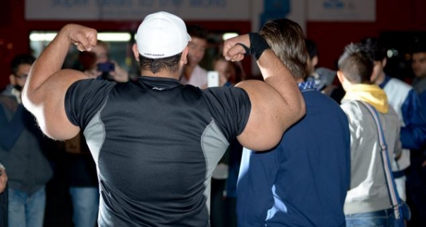 مصطفى صاحب أكبر عضلات في العالم - صور