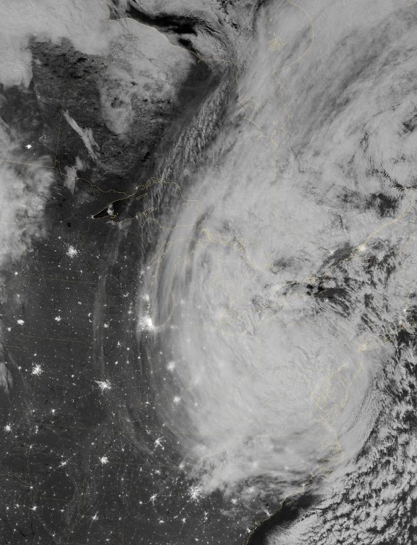 شاهدوا صور الكرة الأرضية ليلاً