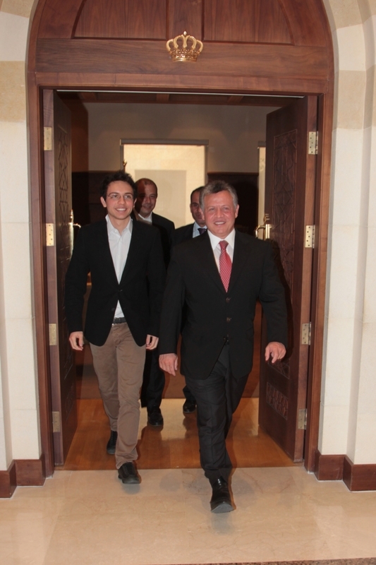 عيد ميلاد الملك الـ51 – فيديو وصور