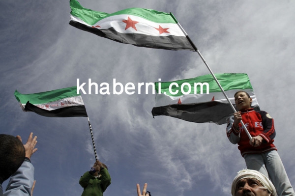 سوريون: الحر داعس على راس الأسد - صور