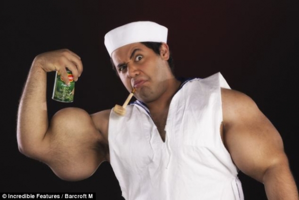 باباي مصري صاحب اكبر عضلة في العالم - صور