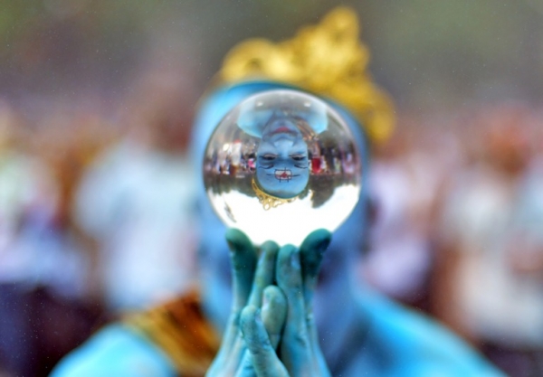 شاهدوا صور مهرجان الألوان في ألمانيا